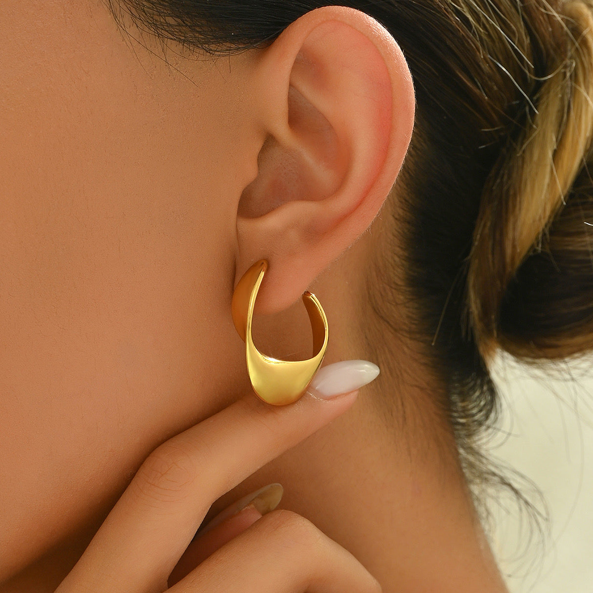 fashionable Earrings (Aretes)