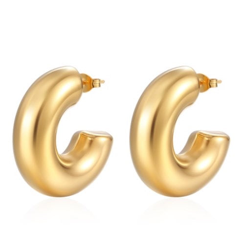 Aretes Big C- Shaped Hollow Golden 18K